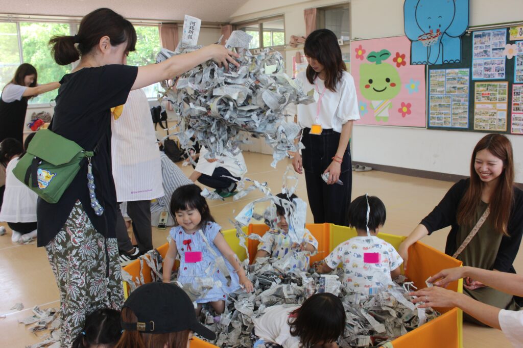 「ぷち」新聞紙であそぼう